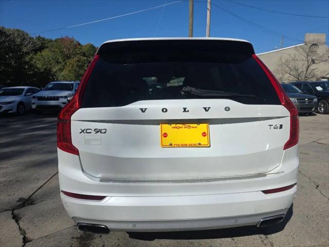 2017 Volvo XC90 T6 Momentum