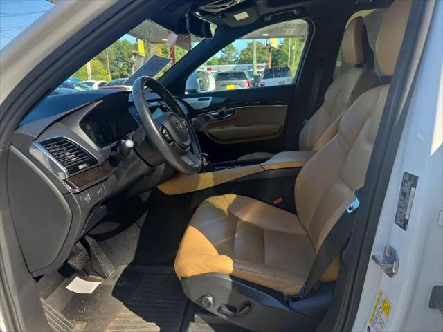 2017 Volvo XC90 T6 Momentum