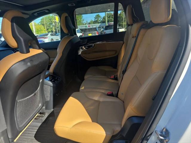 2017 Volvo XC90 T6 Momentum