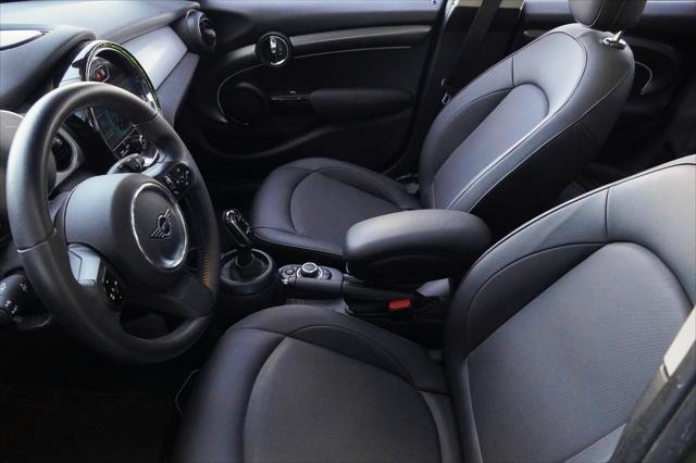 2023 MINI Hardtop Cooper