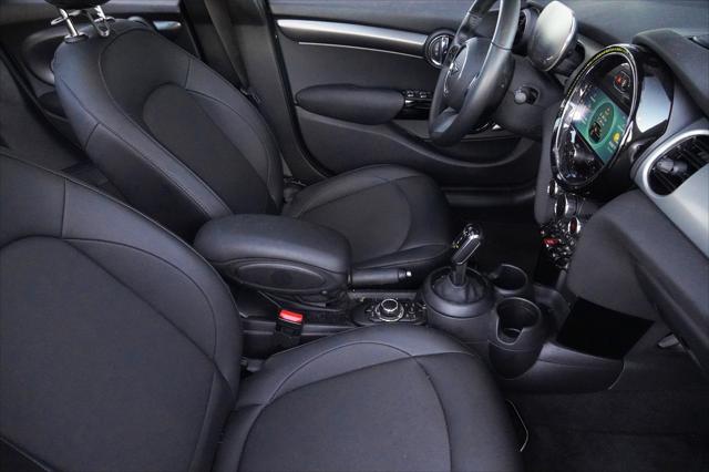 2023 MINI Hardtop Cooper