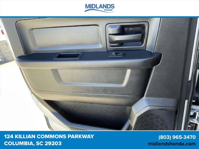 2019 Ram 1500 Classic Express Crew Cab 4x4 57 Box