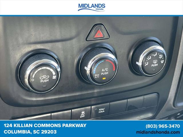 2019 Ram 1500 Classic Express Crew Cab 4x4 57 Box