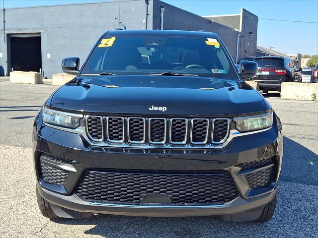 2024 Jeep Grand Cherokee Laredo X 4x4 2024 Jeep Grand Cherokee Laredo X 4x4