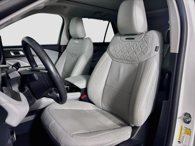 Used 2025 Ford Explorer Platinum For Sale in Olive Branch, MS