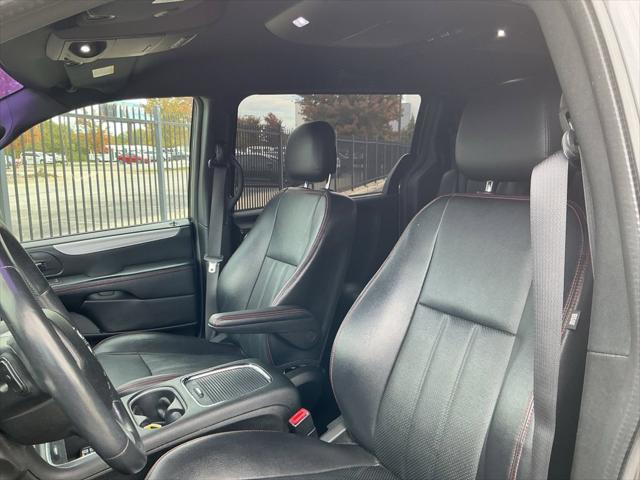 2016 Dodge Grand Caravan R/T