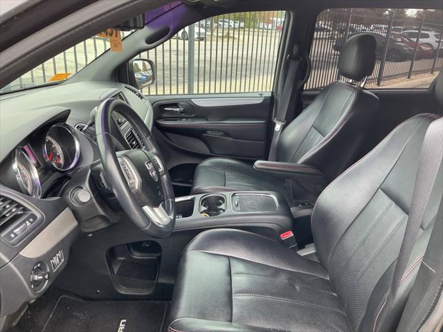 2016 Dodge Grand Caravan R/T