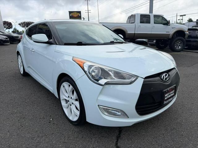 2012 Hyundai Veloster Base w/Gray