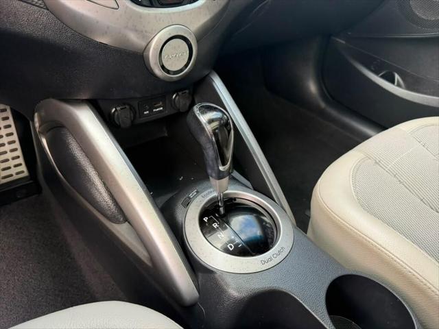 2012 Hyundai Veloster Base w/Gray
