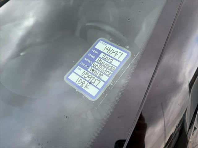 2012 Hyundai Veloster Base w/Gray