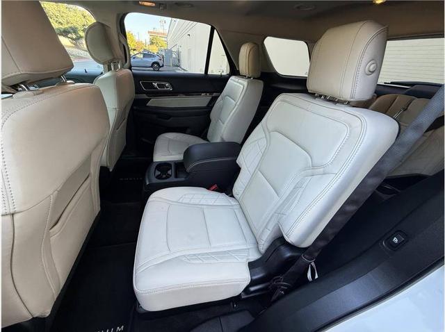 2017 Ford Explorer Platinum