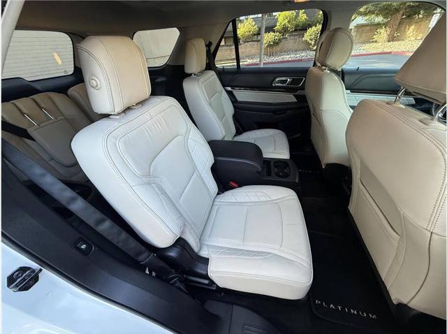 2017 Ford Explorer Platinum