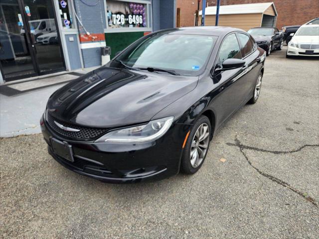 2016 Chrysler 200 S