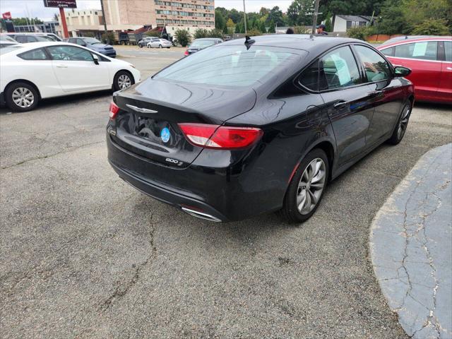 2016 Chrysler 200 S