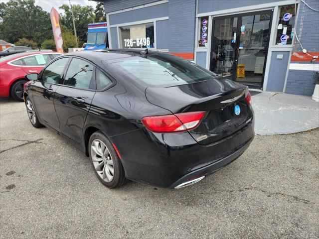 2016 Chrysler 200 S