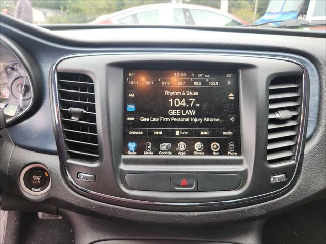 2016 Chrysler 200 S