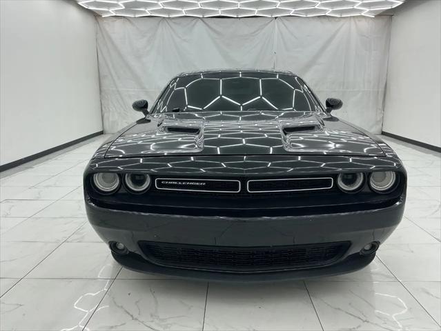 2016 Dodge Challenger SXT Plus