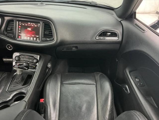 2016 Dodge Challenger SXT Plus