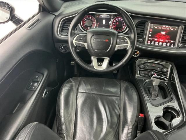 2016 Dodge Challenger SXT Plus