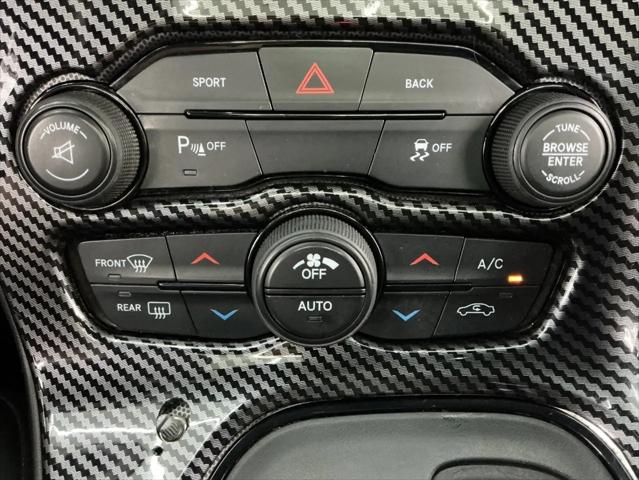 2016 Dodge Challenger SXT Plus