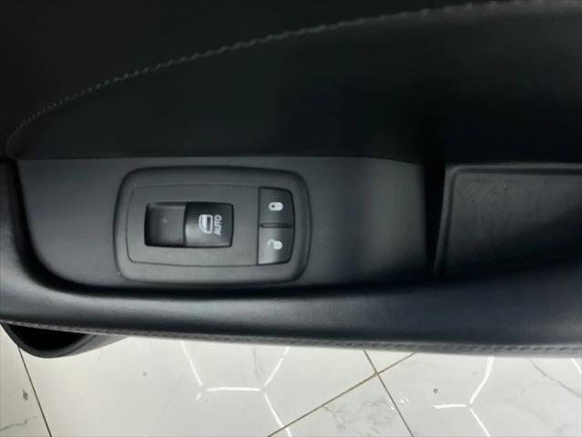 2016 Dodge Challenger SXT Plus
