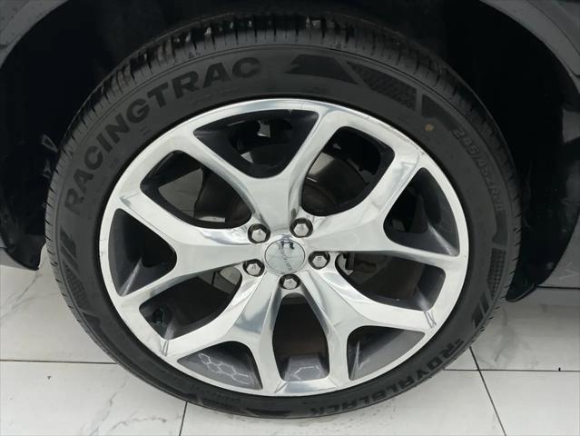 2016 Dodge Challenger SXT Plus