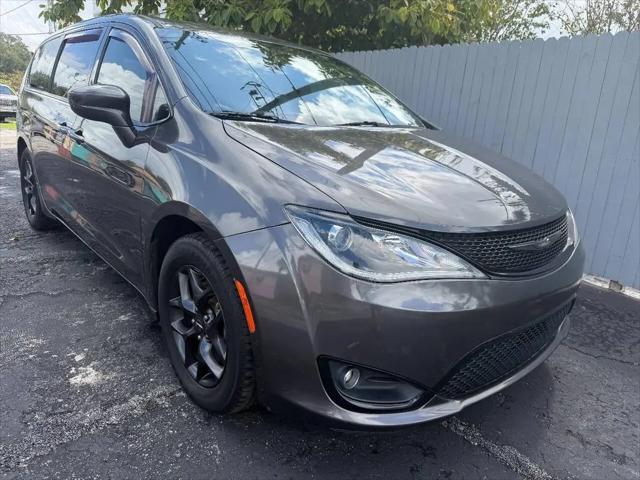 2020 Chrysler Pacifica Touring for sale in Clearwater, FL