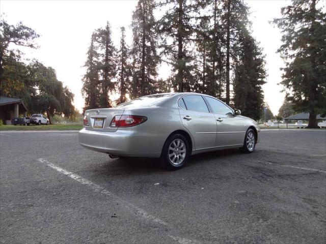 2004 Lexus ES 330 Base 4dr Sedan