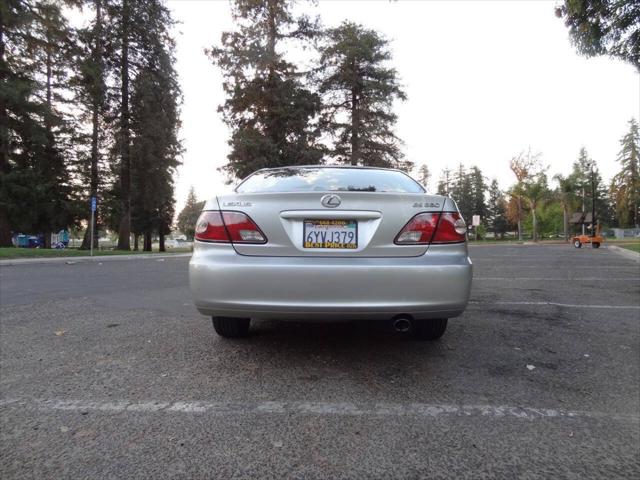 2004 Lexus ES 330 Base 4dr Sedan