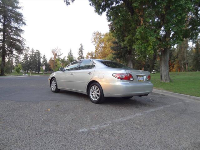 2004 Lexus ES 330 Base 4dr Sedan