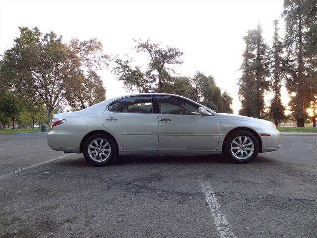 2004 Lexus ES 330 Base 4dr Sedan