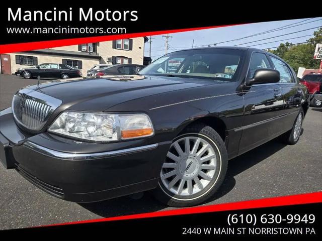 2005 Lincoln Town Car Signature for sale in Norristown, PA