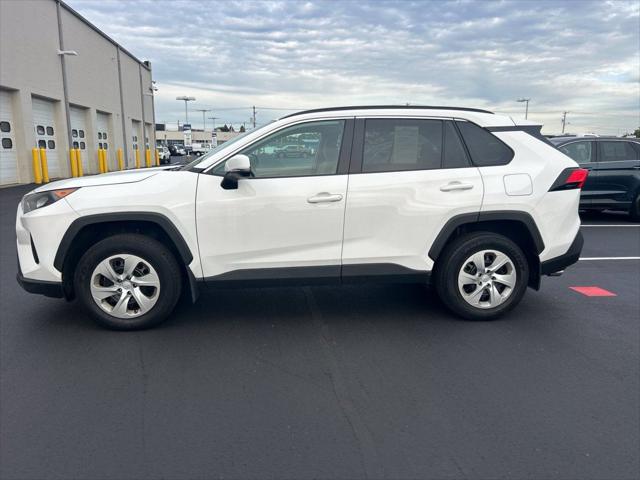 2021 Toyota RAV4 LE 2021 Toyota RAV4 LE