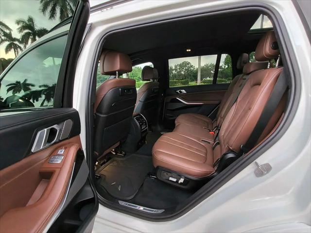 2020 BMW X7 M50i