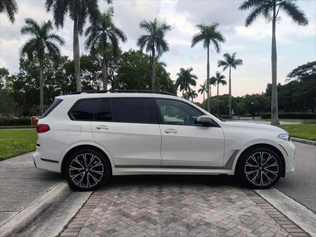2020 BMW X7 M50i