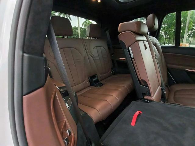 2020 BMW X7 M50i