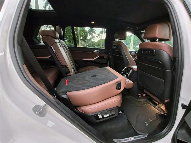 2020 BMW X7 M50i