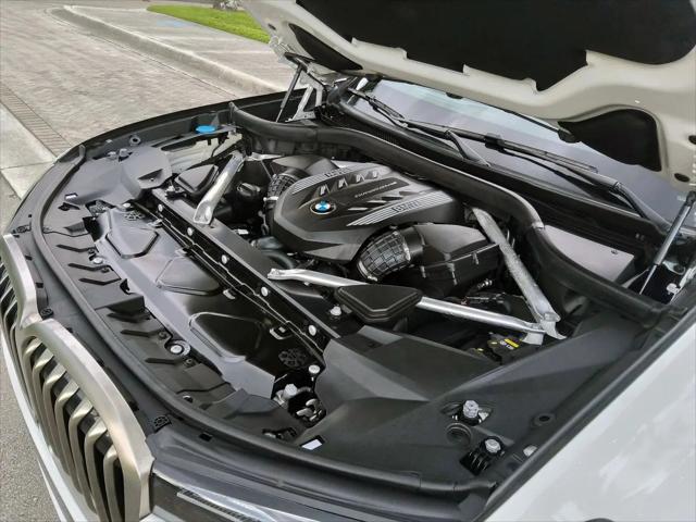 2020 BMW X7 M50i