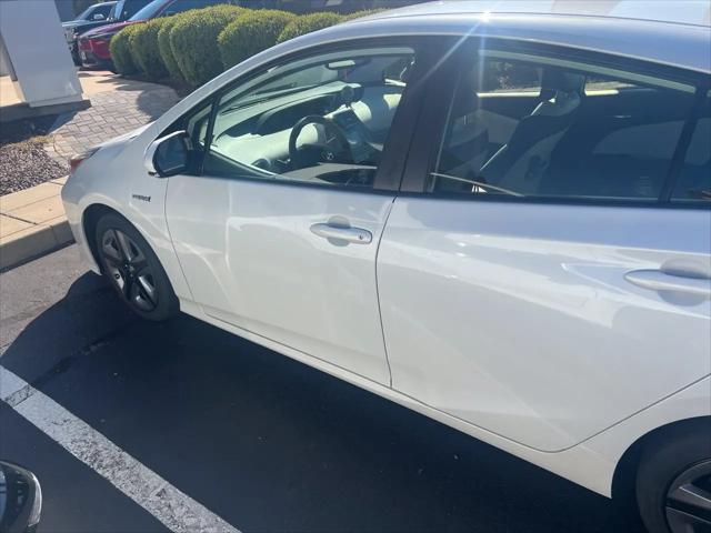 2019 Toyota Prius XLE