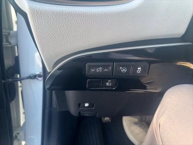 2019 Toyota Prius XLE