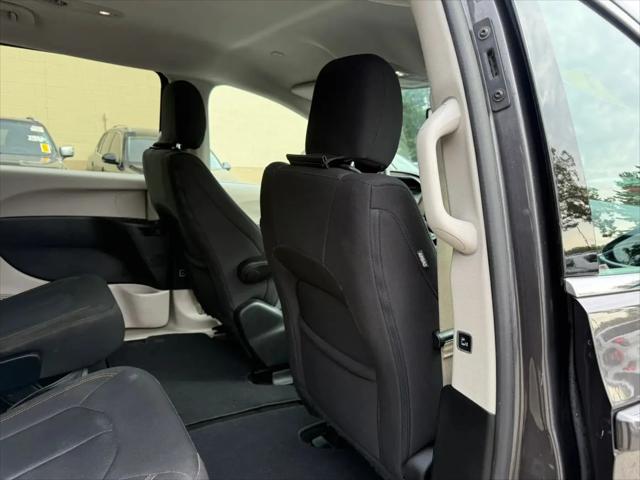 2017 Chrysler Pacifica Touring