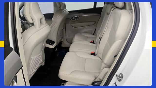 2021 Volvo XC90 T5 Momentum 7 Passenger