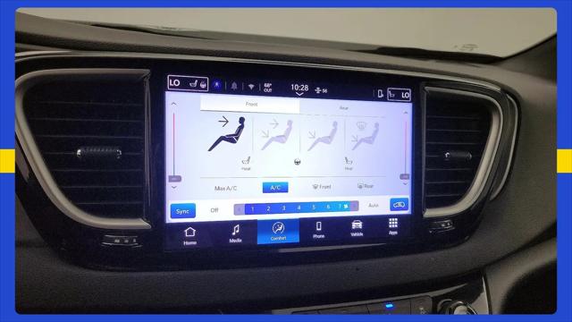 2025 Chrysler Pacifica Select