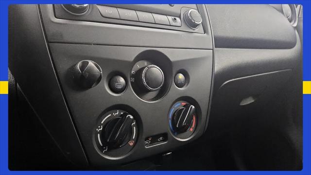 2015 Nissan Versa 1.6 S+