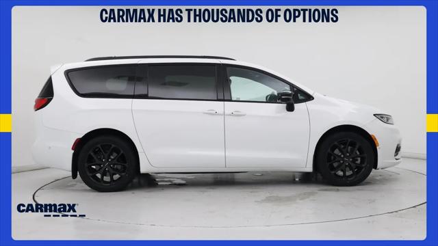 2024 Chrysler Pacifica Limited AWD