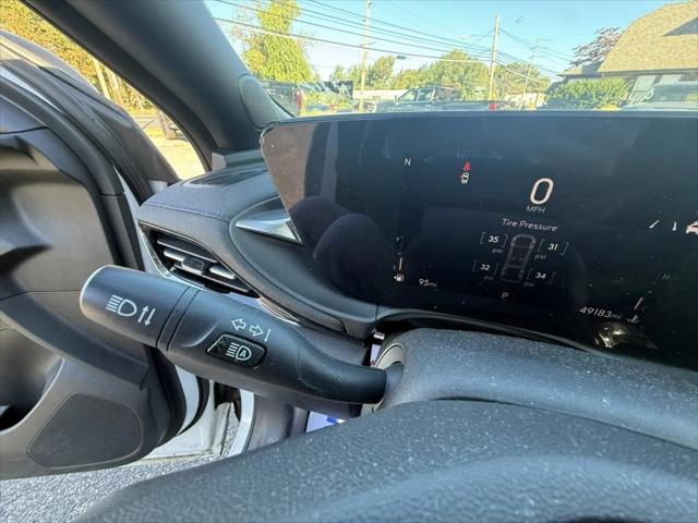 2024 Buick NV Sport Touring FWD
