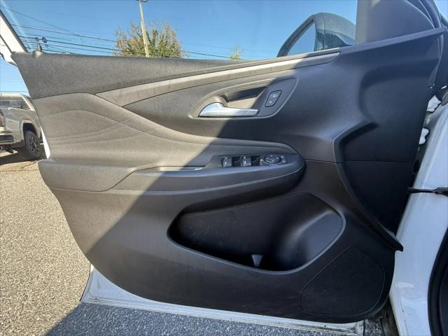 2024 Buick NV Sport Touring FWD