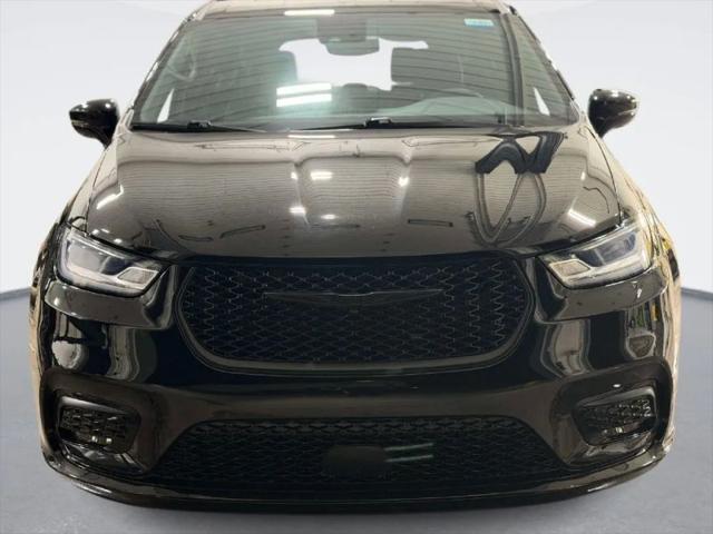 2024 Chrysler Pacifica Limited AWD