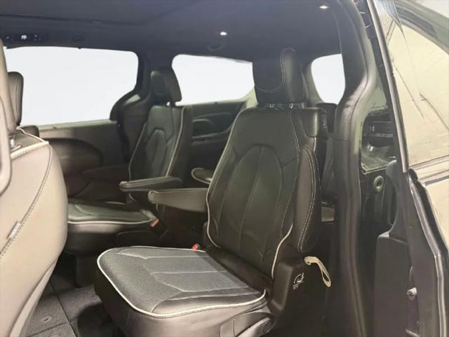 2024 Chrysler Pacifica Limited AWD