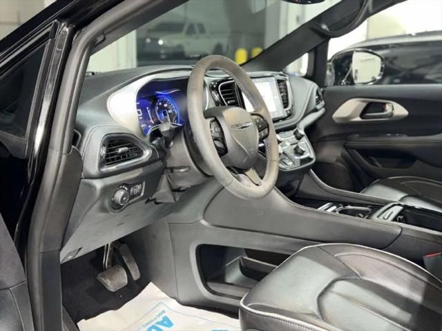 2024 Chrysler Pacifica Limited AWD
